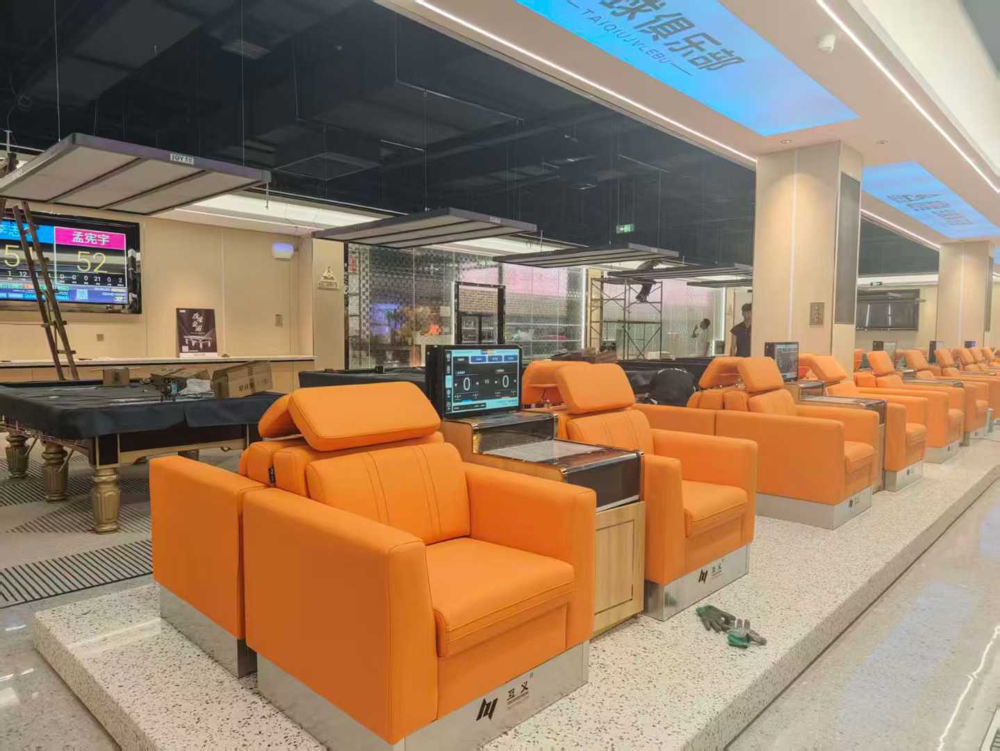 10000+球房共同选择：创宏世纪A6智慧屏，降本吸客